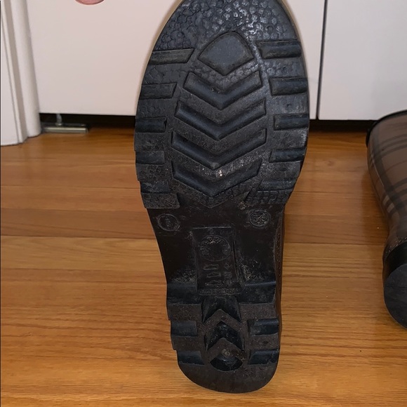 Burberry Rain Boots - Picture 5 of 6